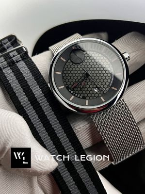 MOVADO CH HONEY COMB DIAL WITH NATO_img_0