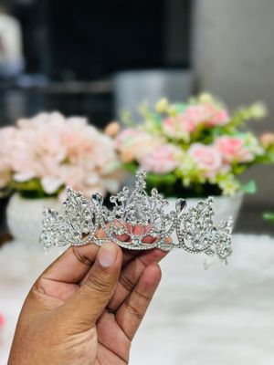 stone crownhuge available in stock_img_1
