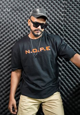 NOPE – I'M JUST CONFIDENT//unisex //Black Oversized t-shirt