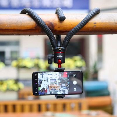 Ulanzi MT11 Octopus Tripod For DSLR Camera & Smartphones_img_10