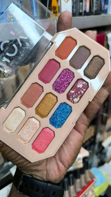12 colour eyeshadow palette_img_0