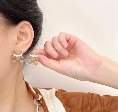 Cute teddy pearl stud 🖤_img_2