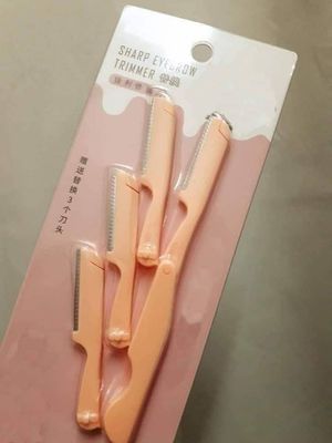 4 piece eyebrow razor_img_0