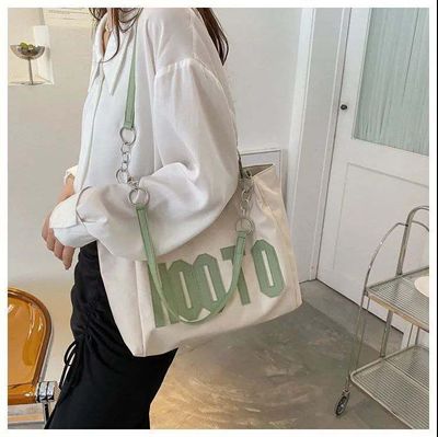 HOOTO Leather Travel Bag Available in stock Material: Processed Leather_img_3