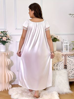 Plus Size Chic Nightdress - Luxurious Lace Trim_img_1