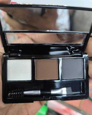 la femme eyebrow pallet_img_0