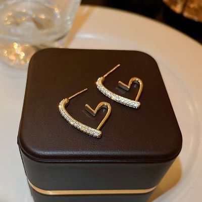 Love earrings for women_img_1