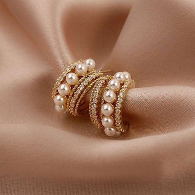 Geometric C-shaped earring_img_2