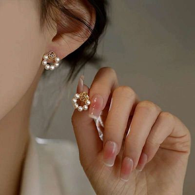 Vantage Pearl rose earrings_img_2