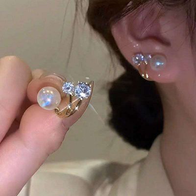 2 Stone 1 Pearl Earring_img_0