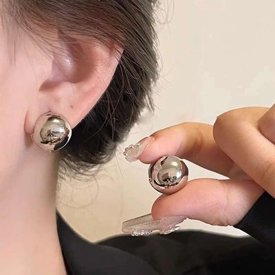 Glossy Parl earrings Colours💛Golden🤍Silver🖤Black_img_1