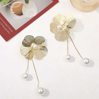 Alhamdulillah  leaf Pearl earrings now both colour available 4.6cm big Size_img_1