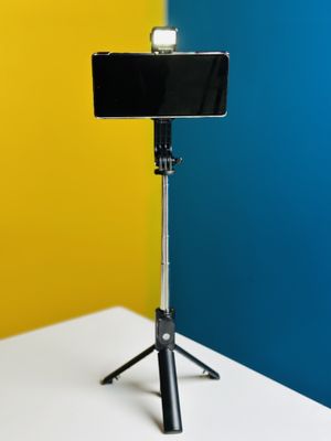 P20S Selfie Stick with LED Light_img_1