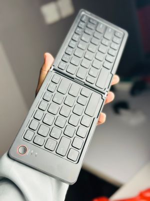GearUP B023 Rechargeable Ultra Slim Folding Pocket Bluetooth Keyboard_img_4