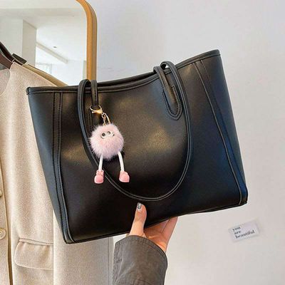 Vintage style handbag Available in stock Material: PU leatherInterior: Interior Zipper packet_img_0
