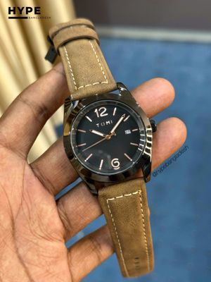 TOMI T-095 Leather Belt Quartz Watch With Date (Brown-Black)_img_1