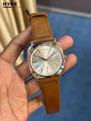 TOMI T-084 Men's Leather Belt Quartz Watch With Date (White)_img_1