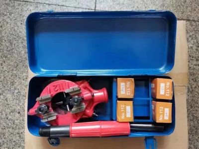 Pipe Threading Die Set, Ratchet Die Stock set 1/2"-1 1/4" heavy duty same as picture_img_0