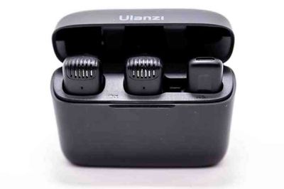 Ulanzi J12 Dual Wireless Microphone For iPhone With Charging Case_img_2