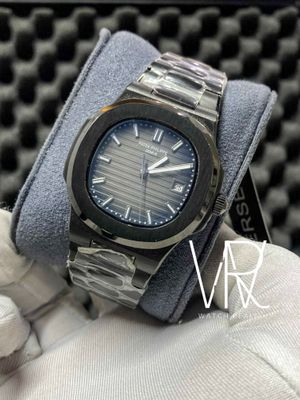 PATEK NAUTILUS BLACK CHAIN