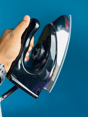 Kiam ES 588 1000W Electric Dry Iron_img_9