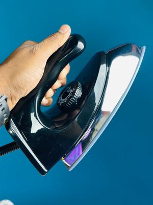 Kiam ES 588 1000W Electric Dry Iron_img_10