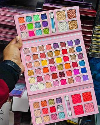 Foo faced 80 colours eye shadow_img_0