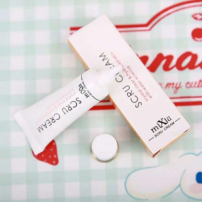 Pink lip bam + Scru cream_img_0