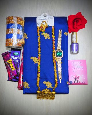 আকর্ষণীয় শাড়ী গিফট কম্ব সেট_img_8