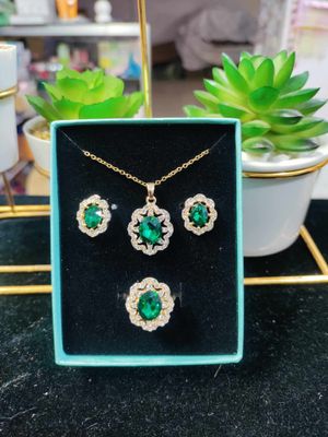 Green stone round jewellery set_img_1
