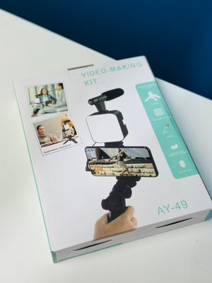AY-49 Video Vlogger Kits With Microphone & LED Fill Light Mini Tripod_img_8