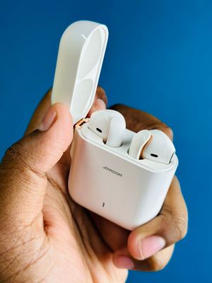 Joyroom JR-TL9 Touch Control Bluetooth TWS Earbuds – White Color_img_2