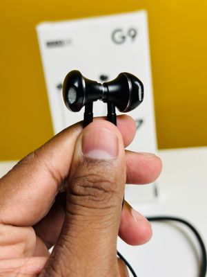 GearUP G9 Neckband Magnetic Metal Earphone With Good Quality Microphone_img_4