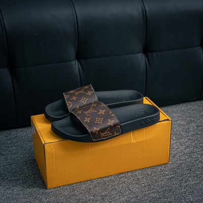 Louis Vuitton Waterfront Mules (1:1)_img_3