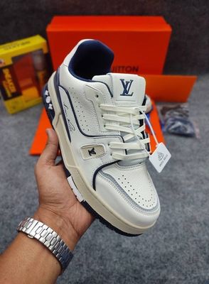 Louis Vuitton Trainers (1:1)_img_6