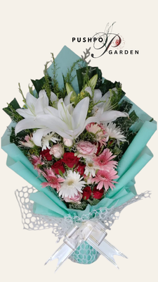 Mixed Flowers Hand Bouquet_img_0