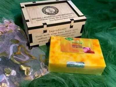 premium saffron goat milk soap box_img_0