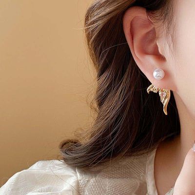 New Korean Fish tail love pearl earrings_img_3