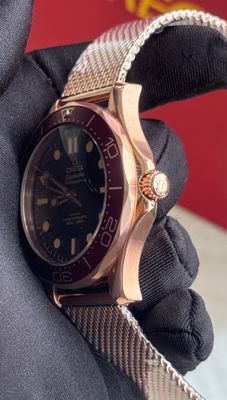 Omega 007 Red_img_5
