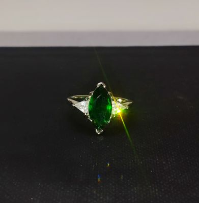 Madonna ring - Size USA 8_img_0