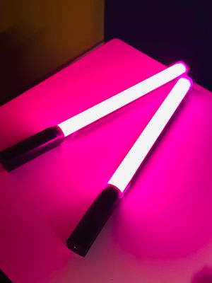 Ulanzi VL119 RGB Handheld Video Light (19.6inch)_img_6