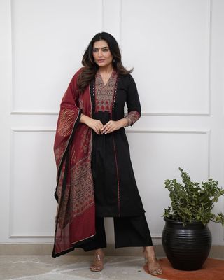 Dupatta Sets_img_1