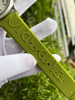 ARMANI CHRONO SILVER BODY LIGHT GREEN SILICONE BELT (AA)_img_4