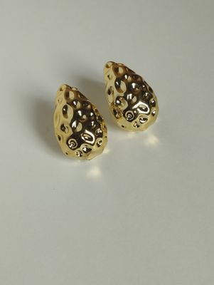 Tapered droplet stud earrings_img_1