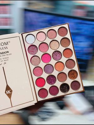 Romcom Flawless Eyeshadow Palette_img_5