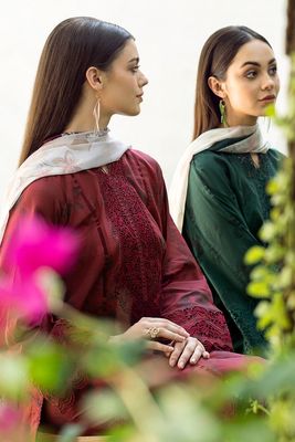 EMBROIDERED PRINTED LAWN UF-546_img_6