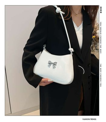 Silver Bow knotted strap hand bag👜_img_1