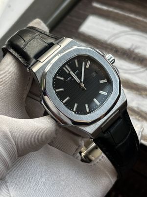 Patek Philippe Nautilus Black Dial Black Belt AA_img_0