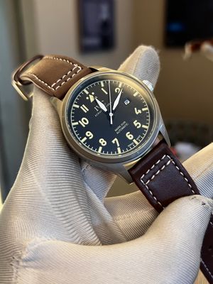 IWC Sweep Movement Brown belt_img_1
