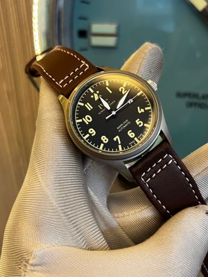 IWC Sweep Movement Brown belt_img_2